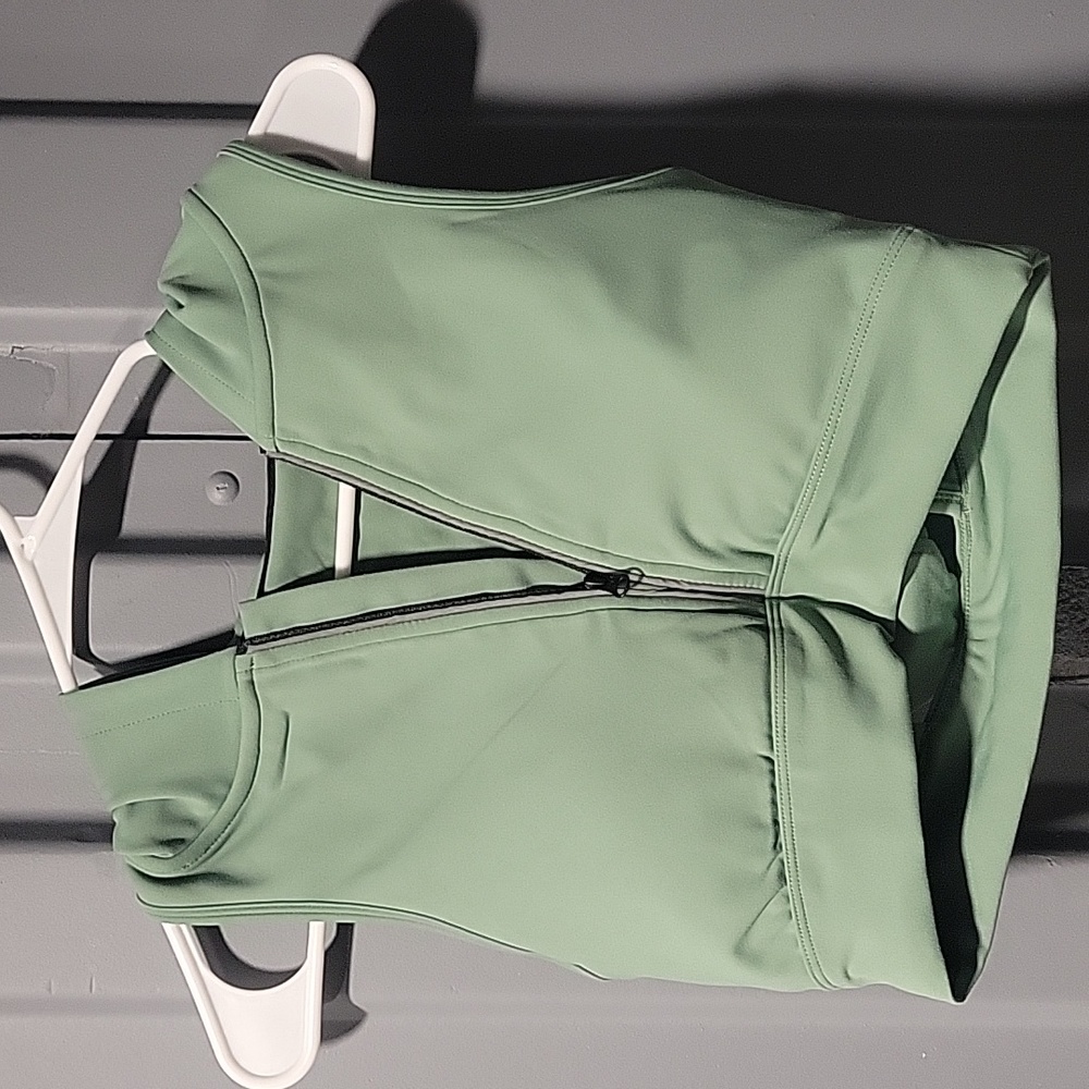 The Hooded Sports Bra - Moss